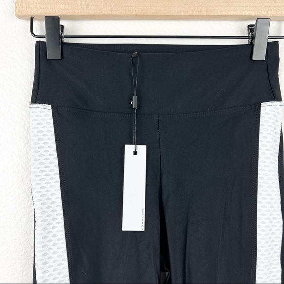 KORAL Dynamic Duo High Rise Energy Legging in Black & White, Size Small, NWT! - Picture 3 of 6